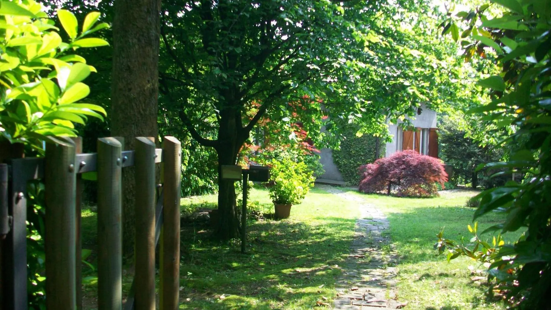 B&B L'Albero Maestro Orsenigo